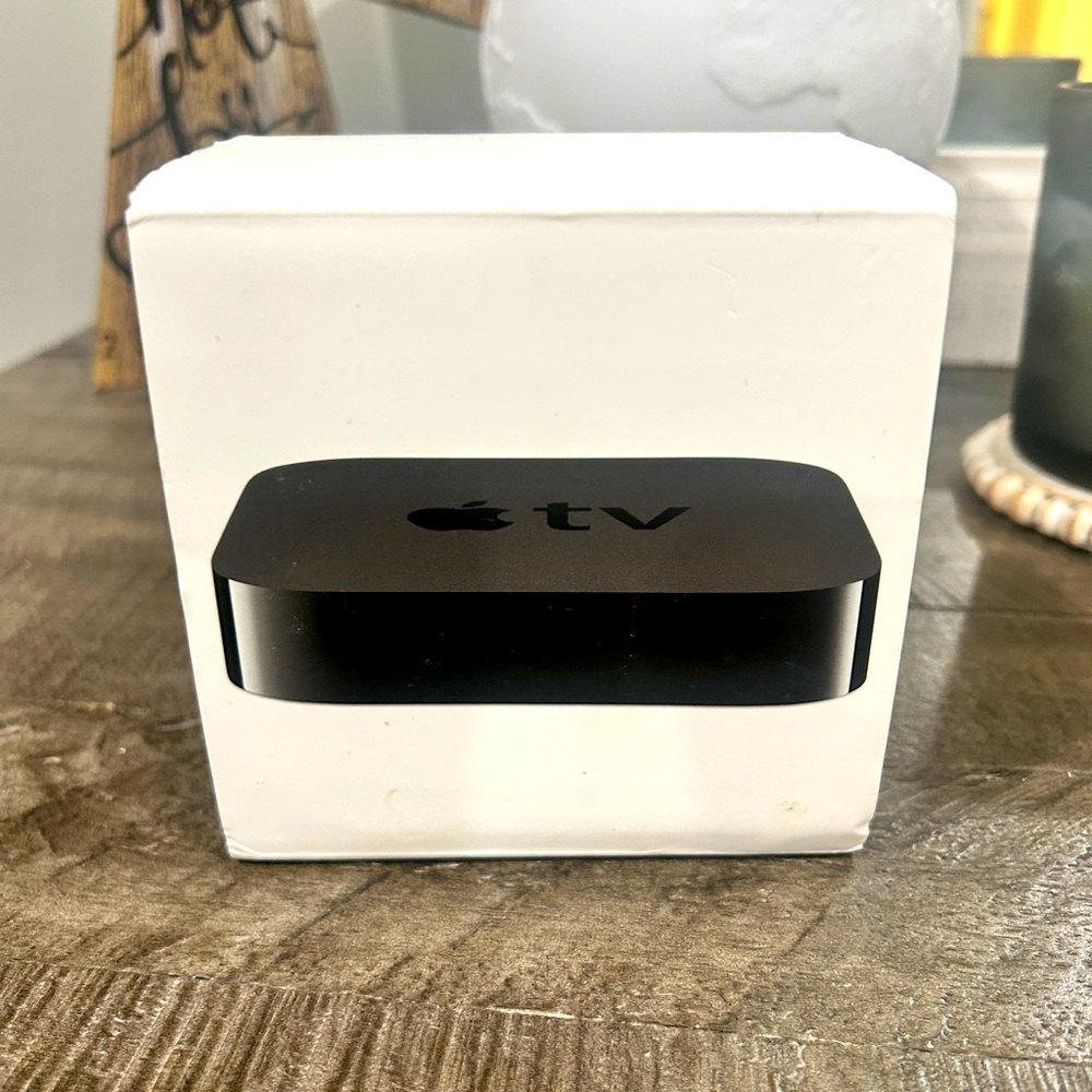 Apple Tv box brand new with remote